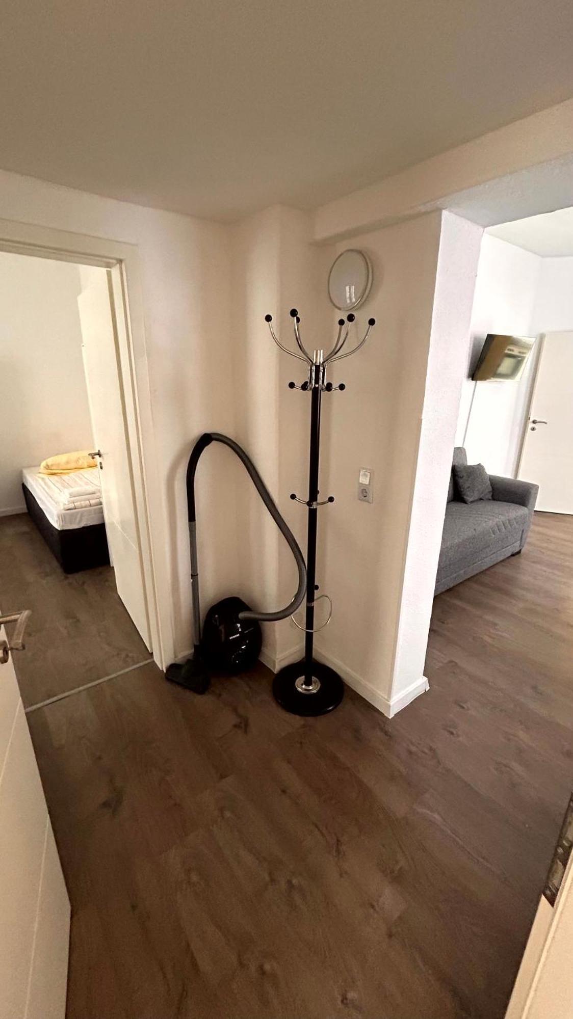 Modernes Apartment Mit 2 Schlafzimmern Und Privatparkplatz Nahe Innenstadt Ноймюнстер Экстерьер фото