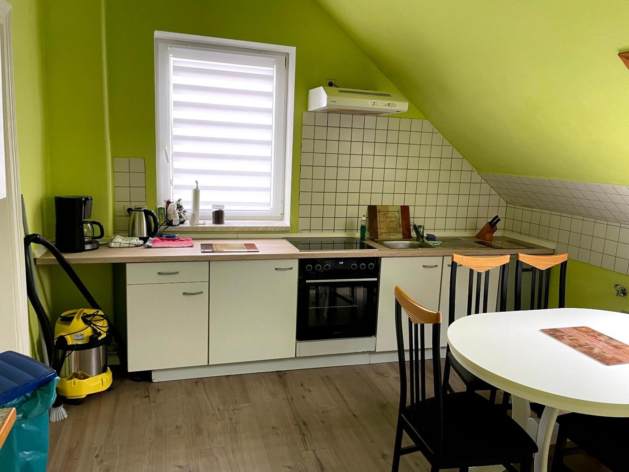 Modernes Apartment Mit 2 Schlafzimmern Und Privatparkplatz Nahe Innenstadt Ноймюнстер Экстерьер фото